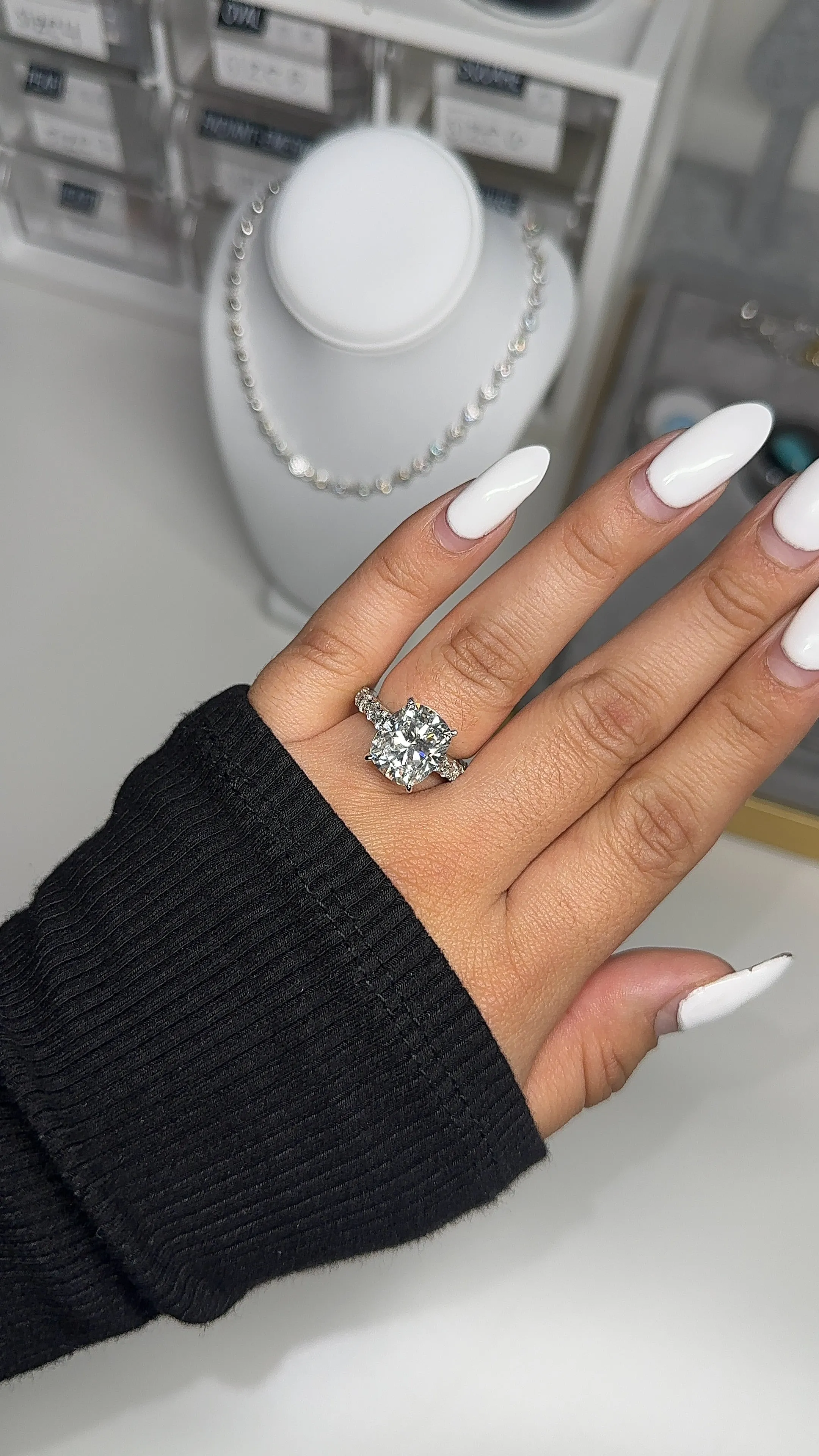 ARABELLA MOISSANITE RING