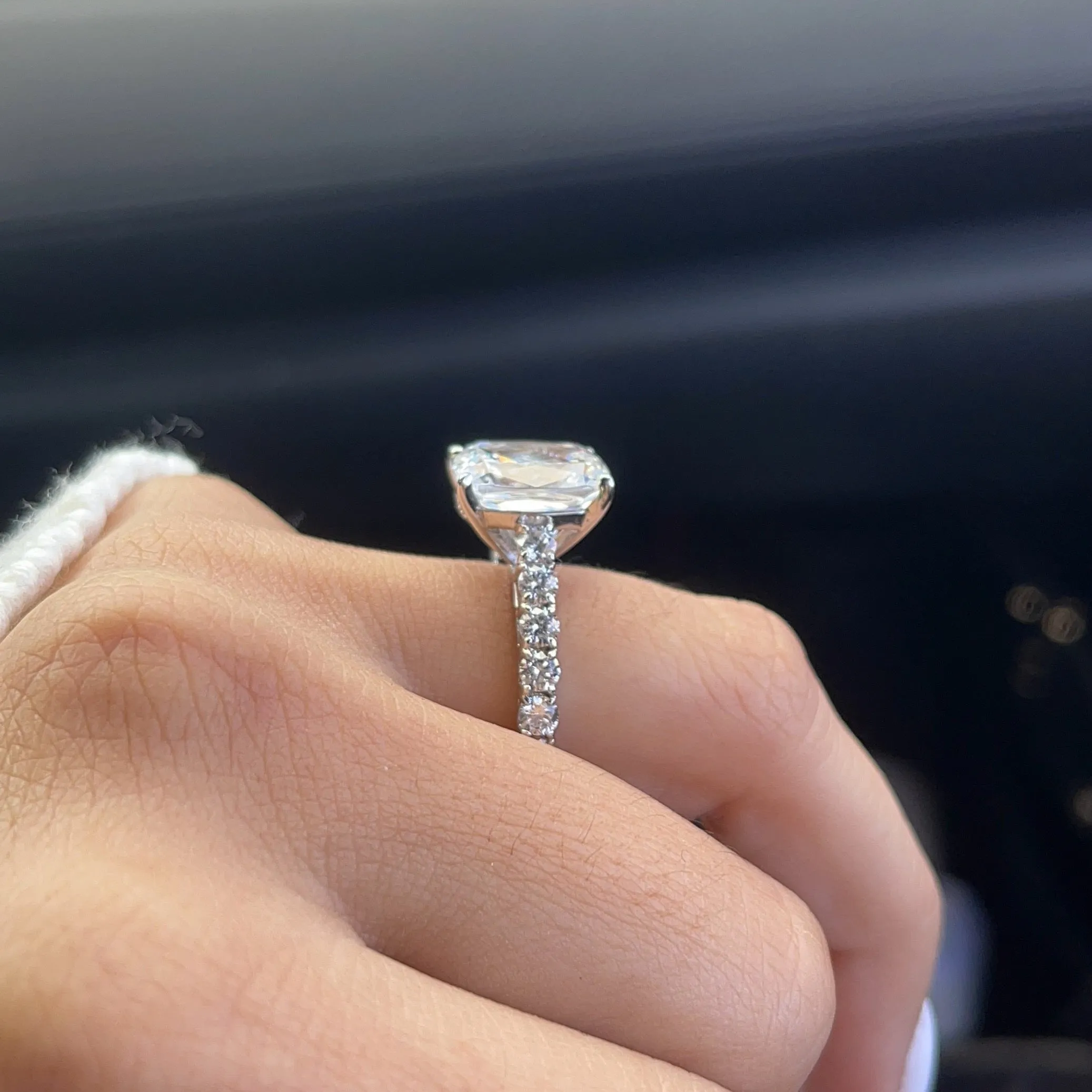 ARABELLA MOISSANITE RING