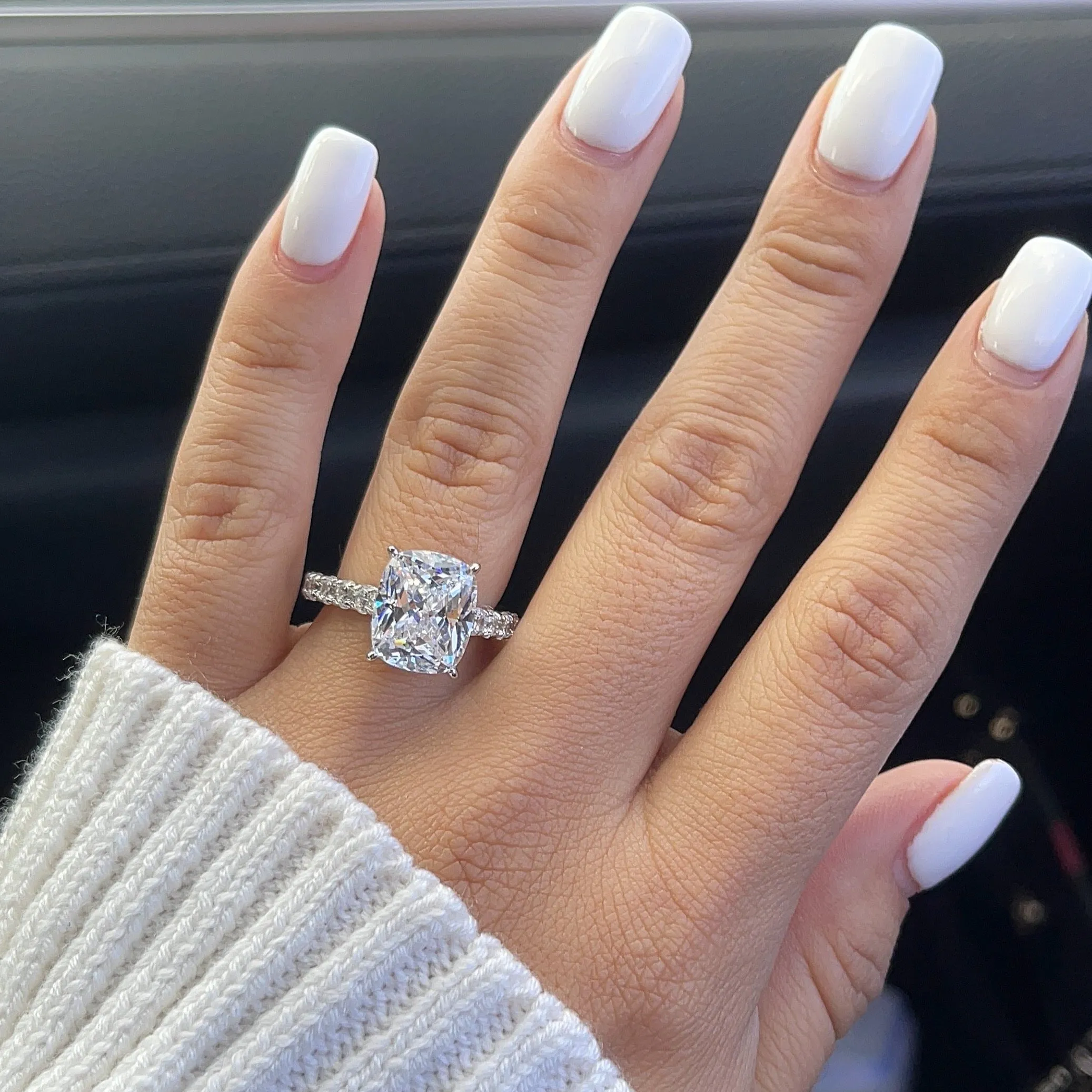 ARABELLA MOISSANITE RING