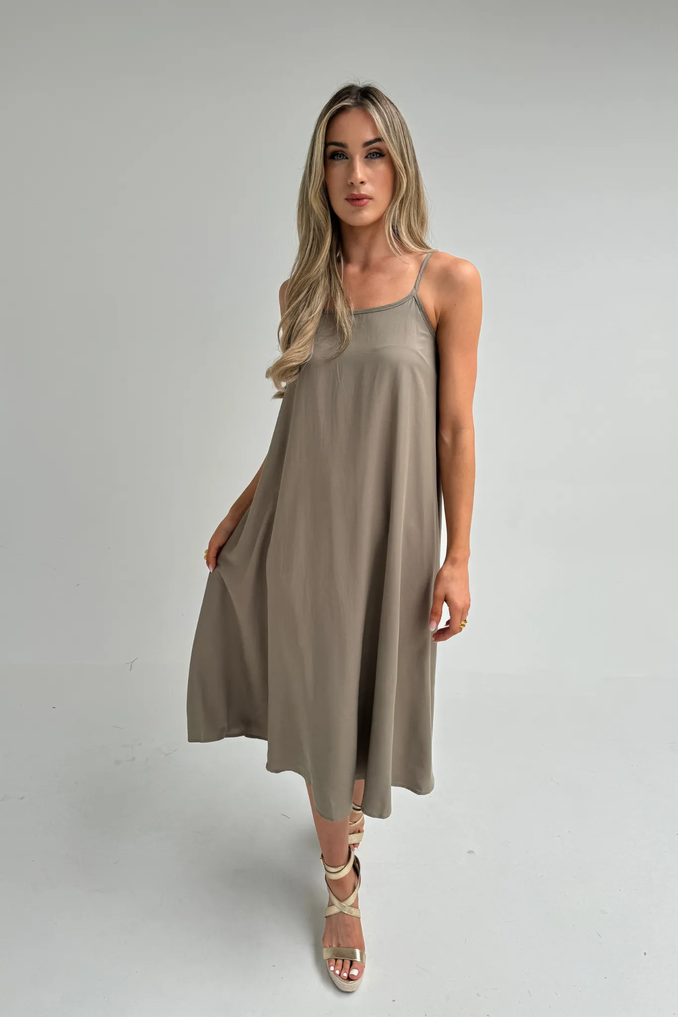 Becca Tie Back Sun Dress In Khaki