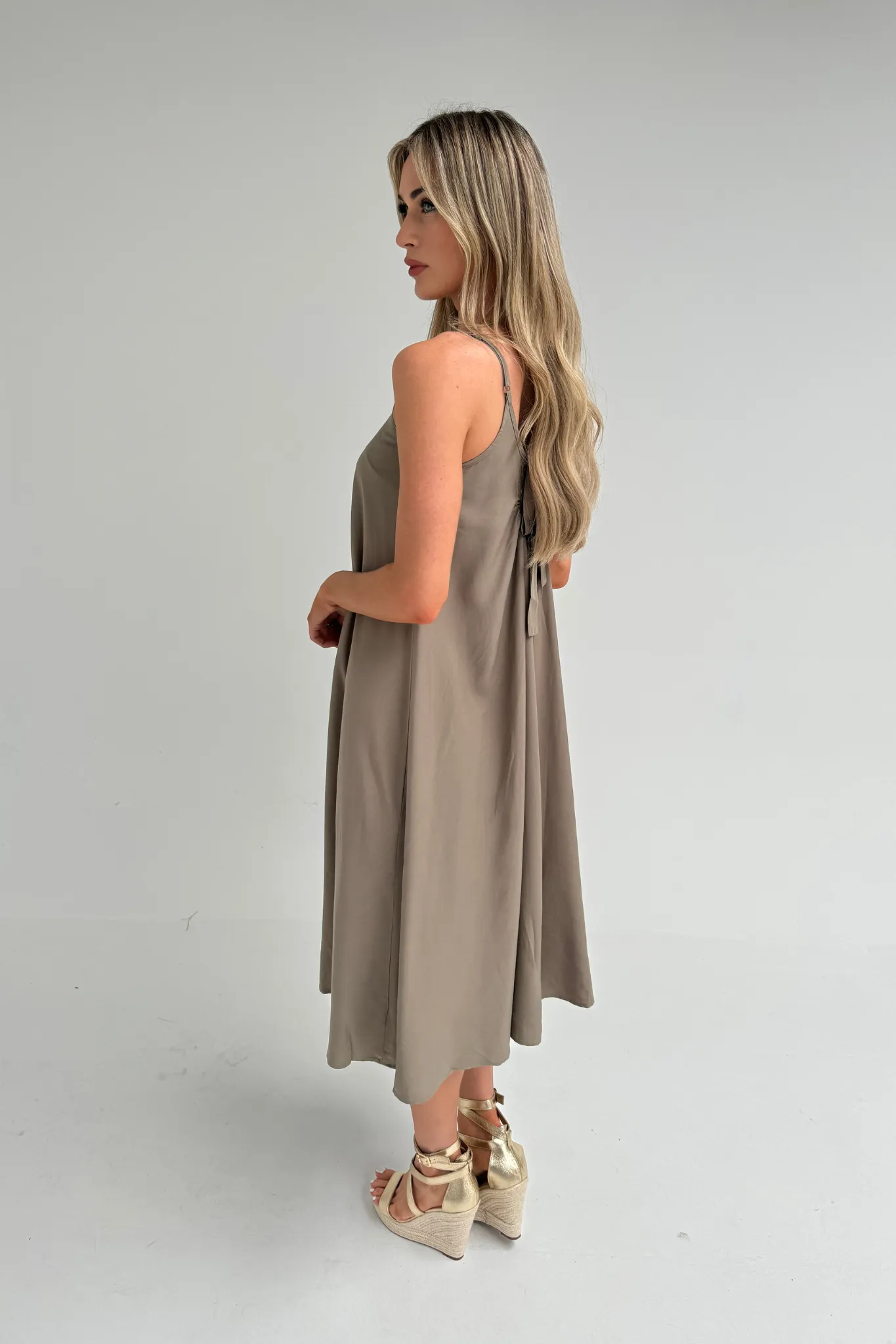 Becca Tie Back Sun Dress In Khaki