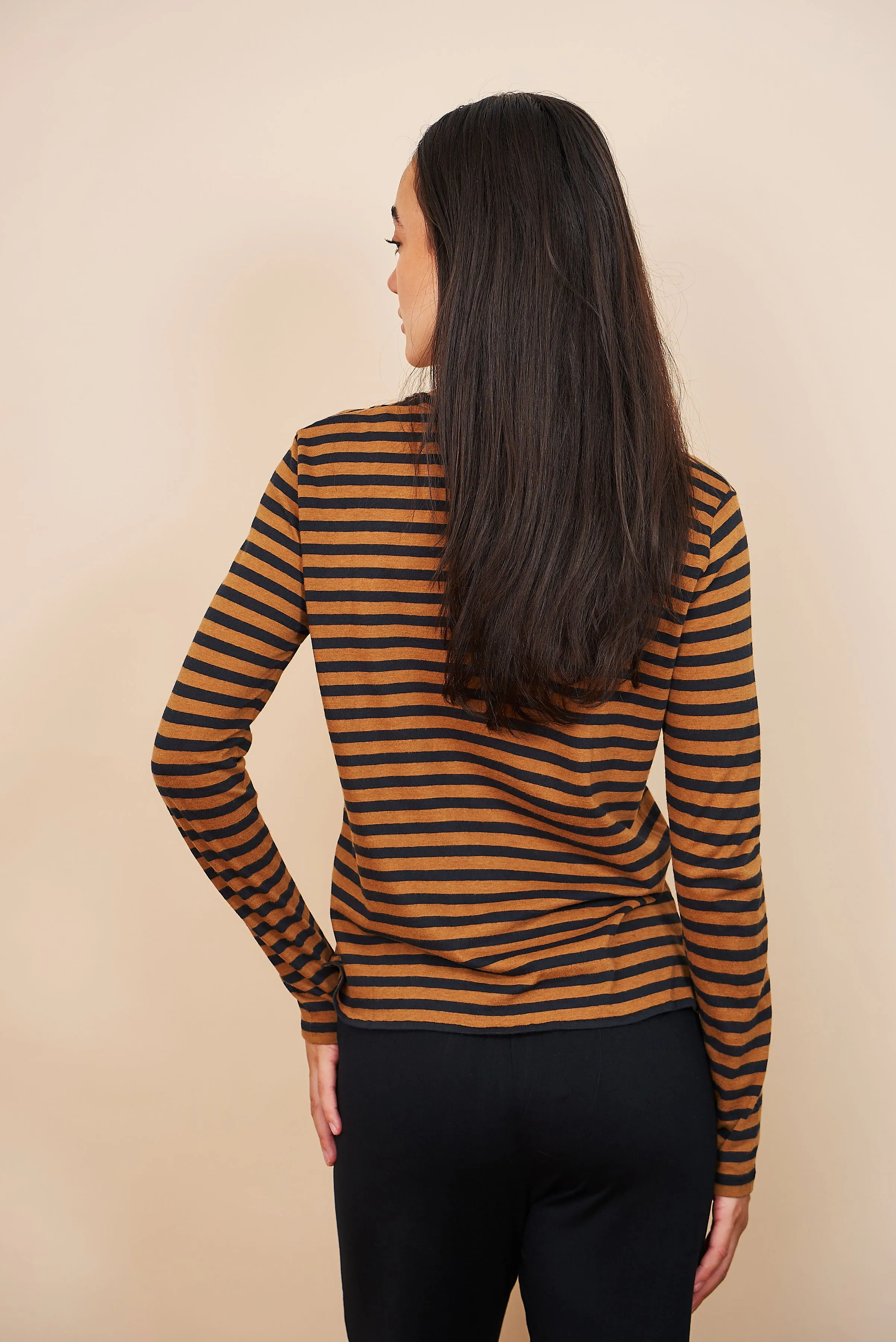 Majestic Cotton/Cashmere Striped Crewneck in Camel/Black