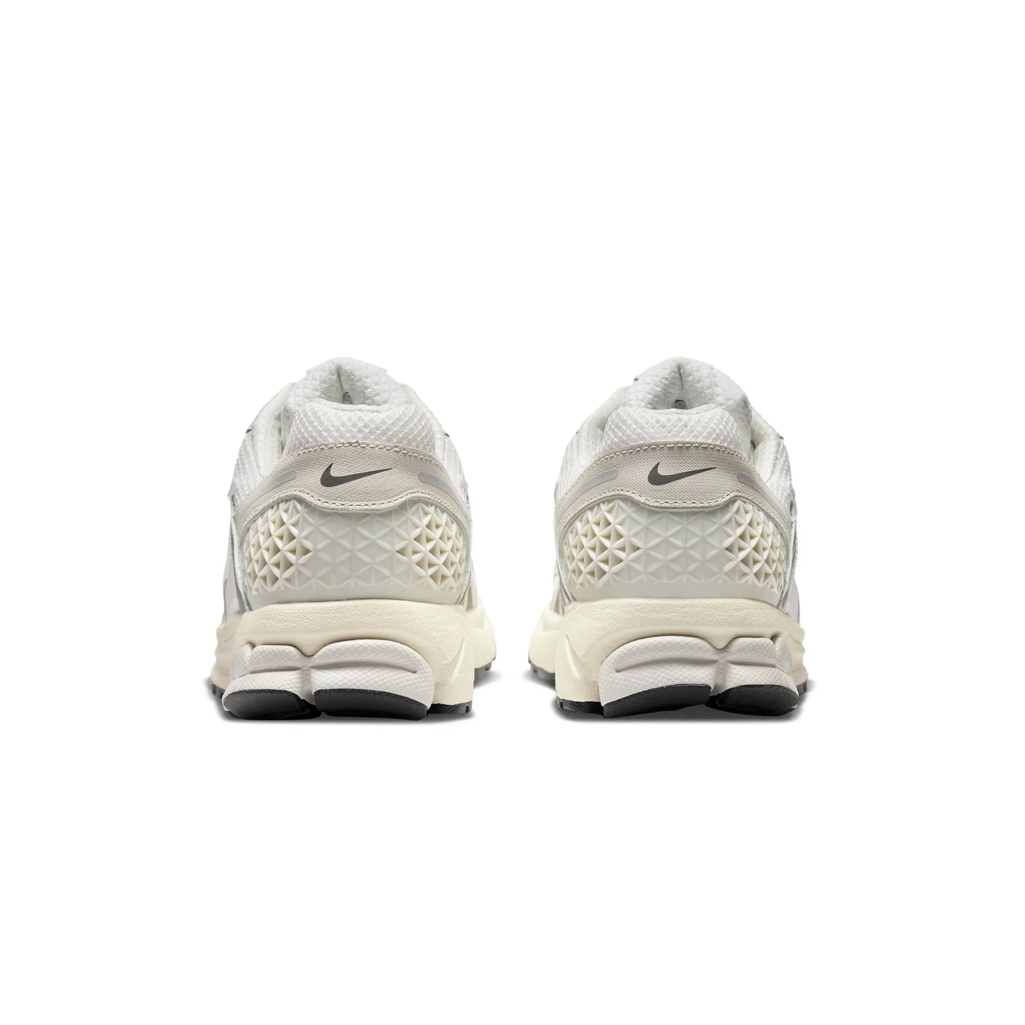 Nike Mens Zoom Vomero 5 Shoes