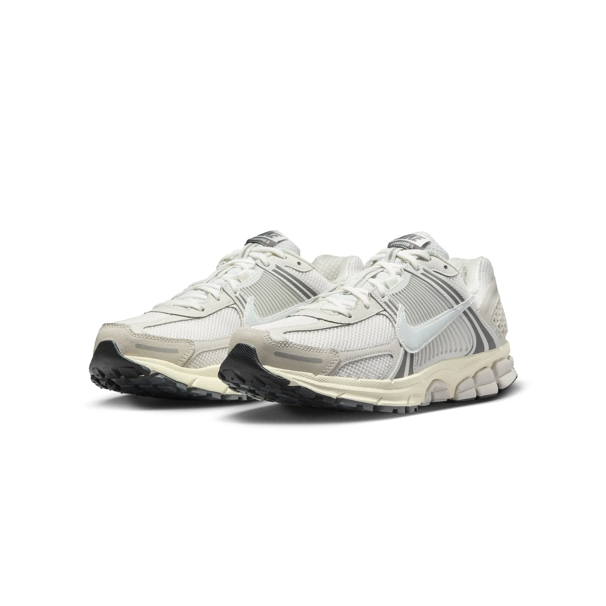 Nike Mens Zoom Vomero 5 Shoes